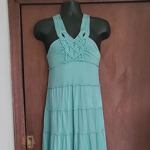 Embellished Cut Out Maxi Dress - Picture 4 of 7